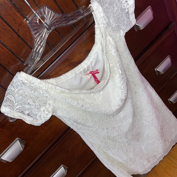 Ivory Lace Off-Shoulder Dress 🦢 NWT - Picture 3 of 5